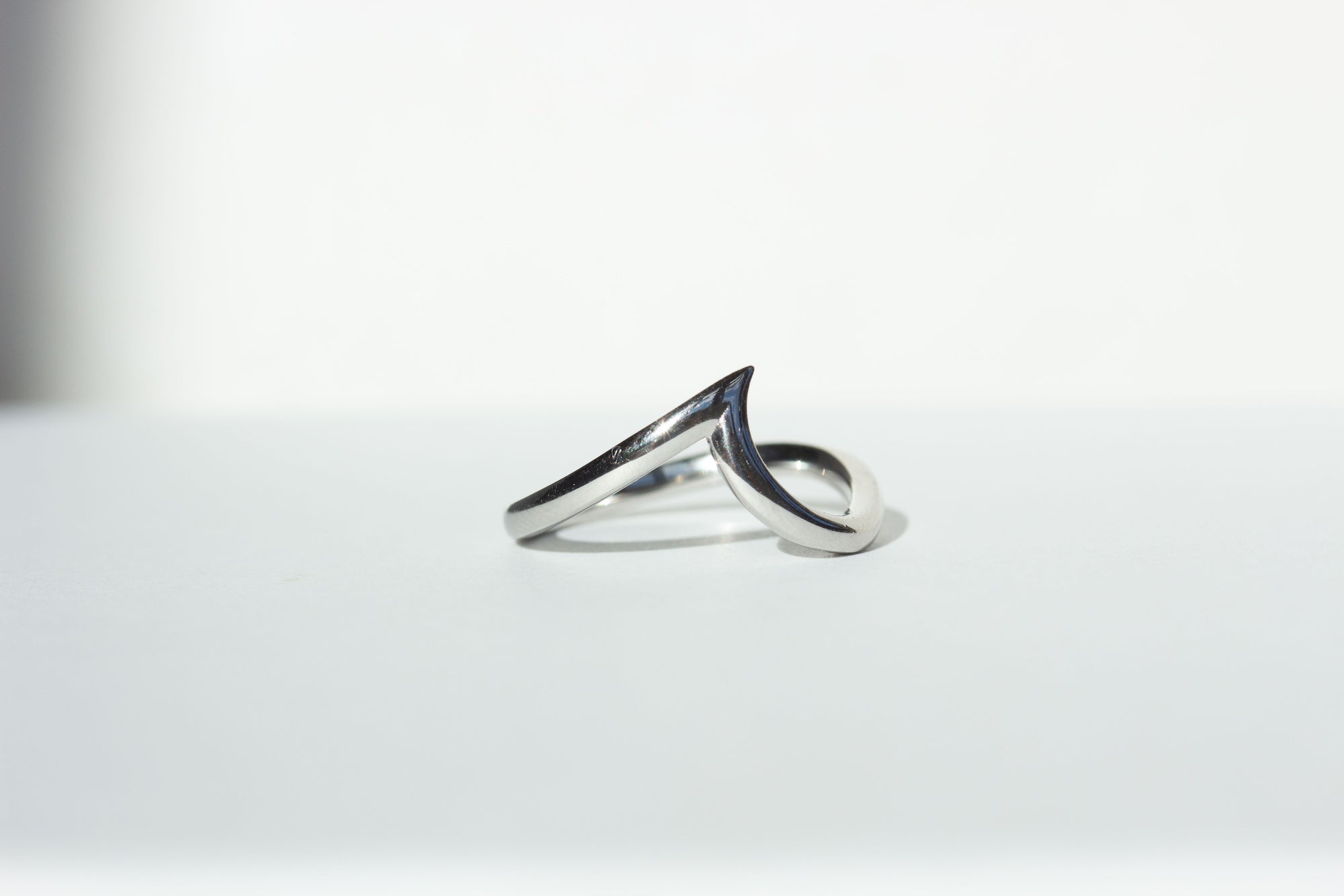 diamond wave ring in platinum