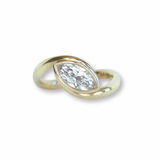 Clara Diamond Twist Ring