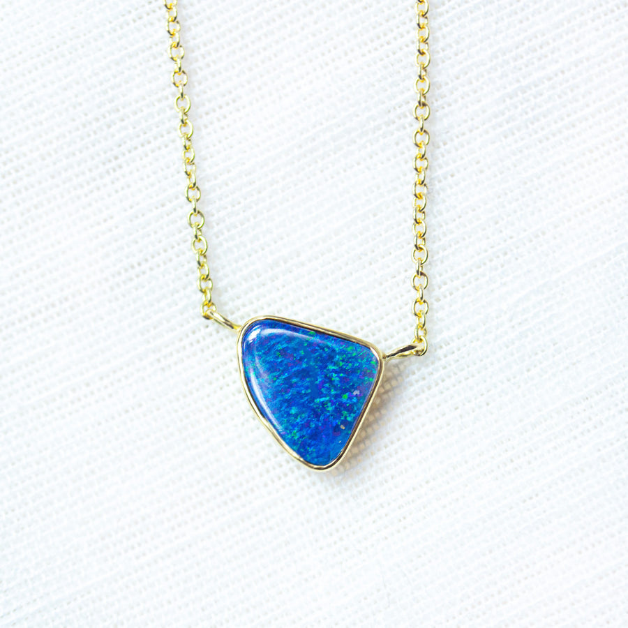 Blue Australian Opal Marine Necklace in 18K Gold