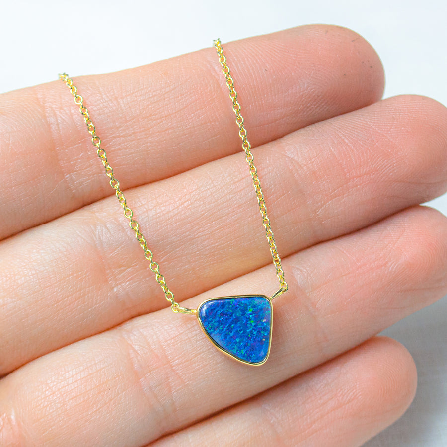 Blue Australian Opal Marine Necklace in 18K Gold