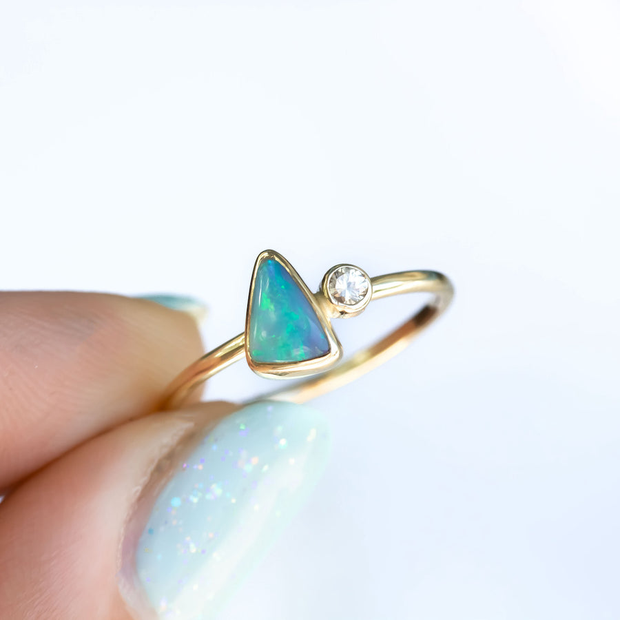 Island Opal & Diamond Ring Yellow Gold