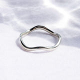 Dune Ring in White Gold