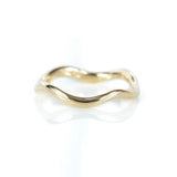 Dune Ring in Yellow Gold