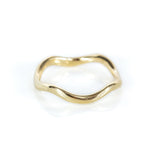 Dune Ring in Yellow Gold