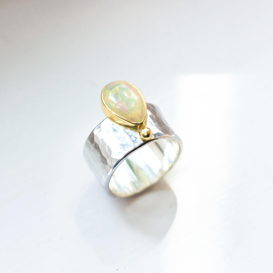 Ethiopian Opal Ring 18K Yellow Gold and silver band