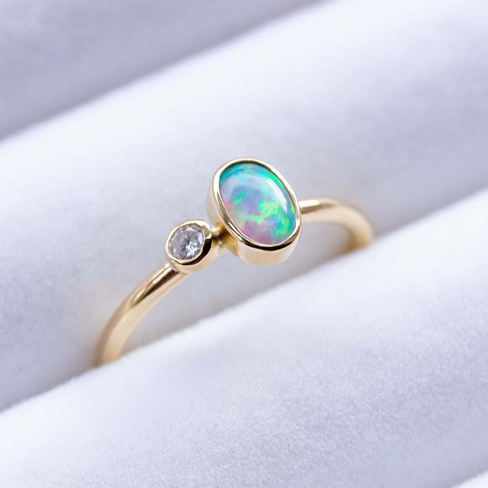 Island Opal & Diamond Ring Yellow Gold