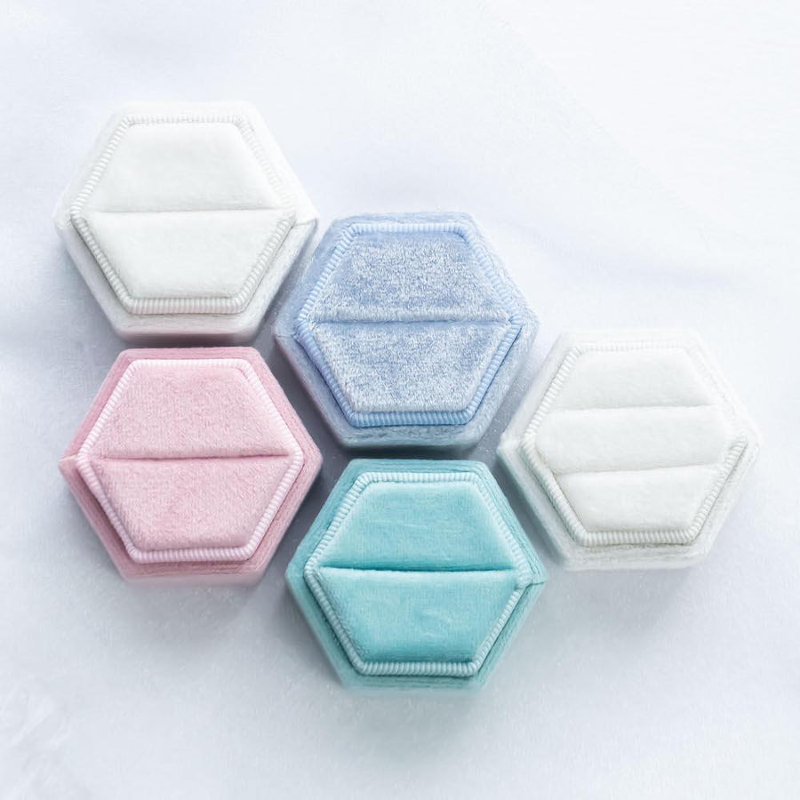 Velvet hexagon ring box 